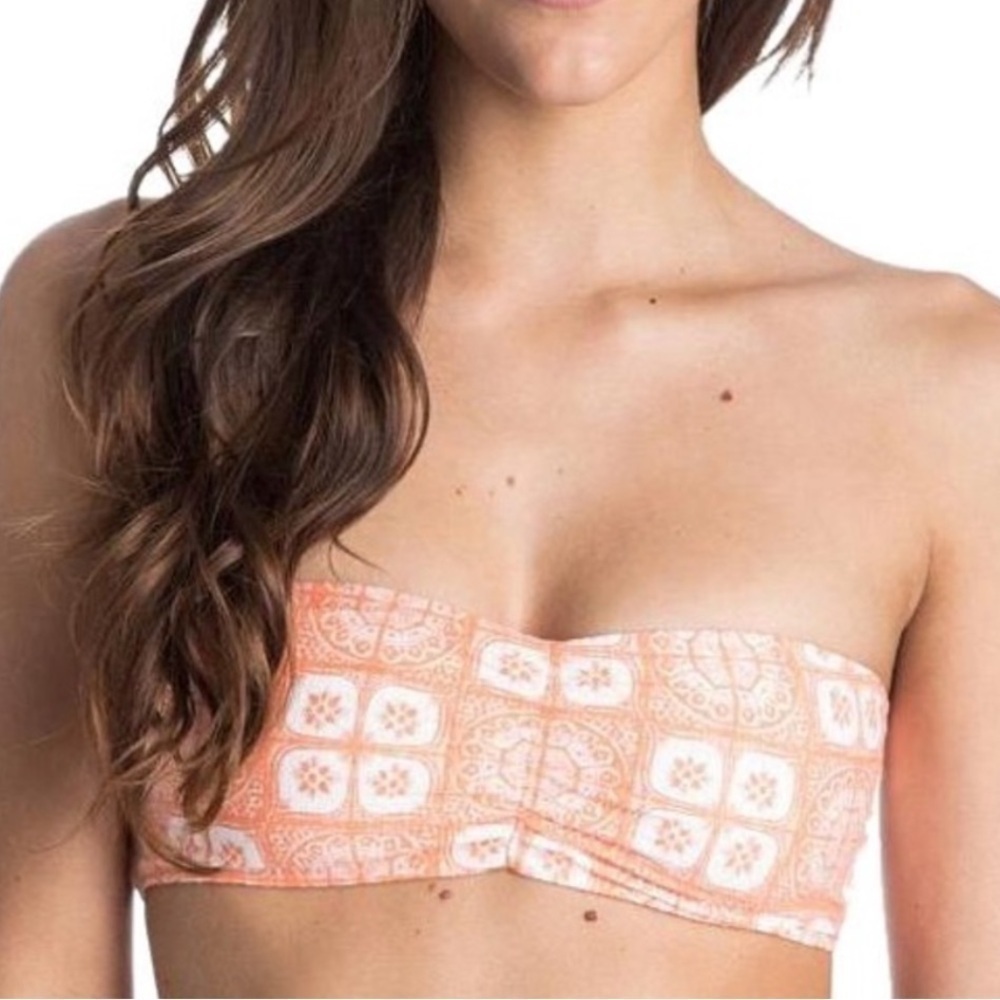 Roxy | NWT Peach White Bandurino Criss Cross Back Patterned Bandeau Top L